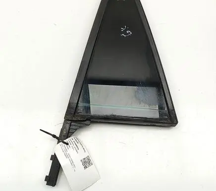 Skoda Kodiaq Rear vent window glass 565845213