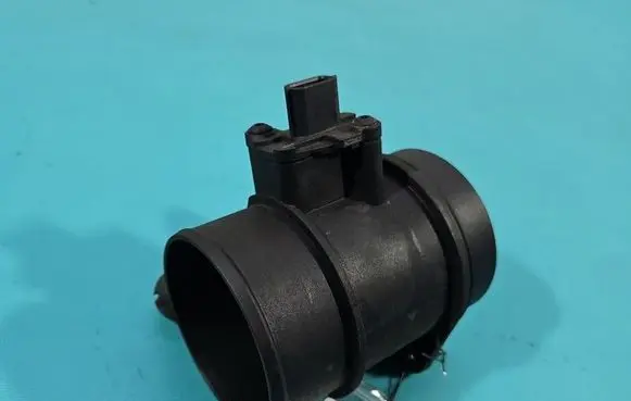 Renault Master III Mass air flow meter 165765213R IMPRK1521535
