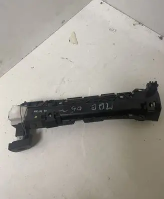 Mercedes-Benz E W211 Glove box lock A2116800184