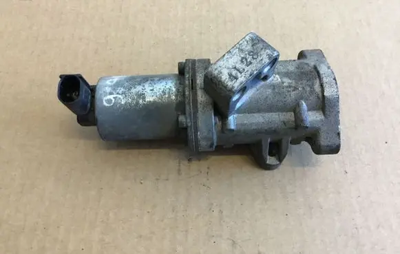 KIA Sorento EGR valve 284104A100