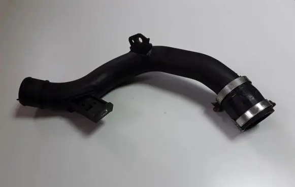 Ford Focus Intercooler hose/pipe F1F16F075A