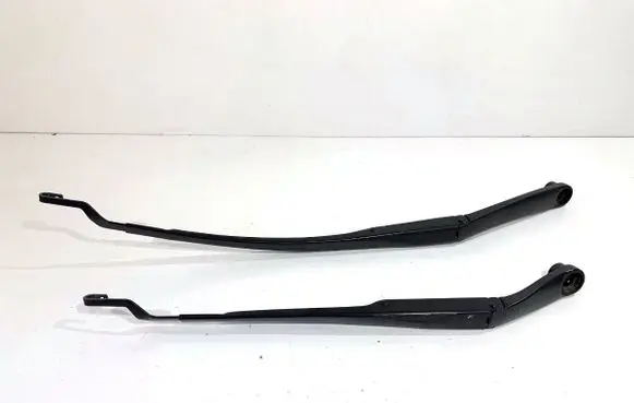 KIA Xceed Front wiper blade arm