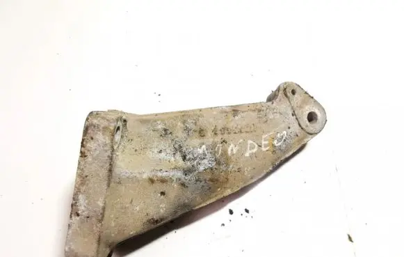 Ford Scorpio Engine mounting bracket 87WF6031AB