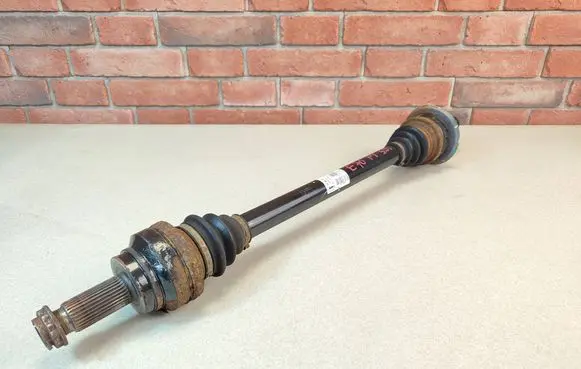 BMW X5 E70 Rear driveshaft 7564128 8609839 8603103