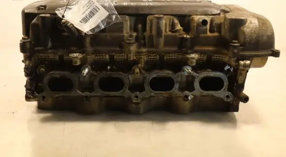 Suzuki Swift I Engine head LAH04034