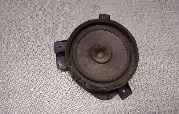 Mitsubishi Grandis Rear door speaker MR9864