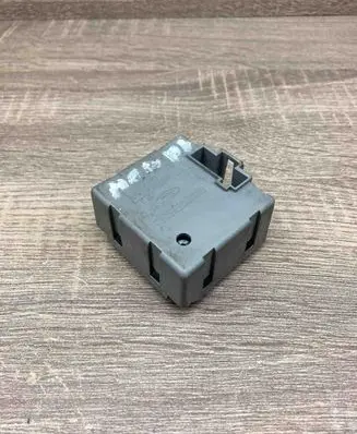 Ford Mondeo Mk III Other relay 93BB10E850AC 5390004IE 2194