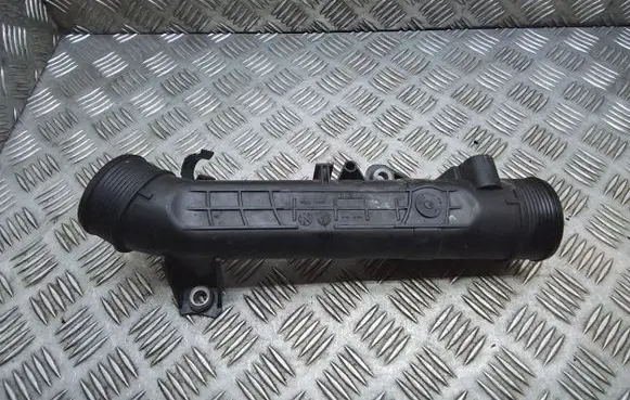 Volvo V60 Intercooler hose/pipe 31422153