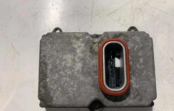 Mercedes-Benz E W211 Headlight ballast module Xenon A0028202426