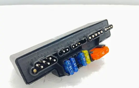 Mercedes-Benz SLK R170 Fuse module A1705450305