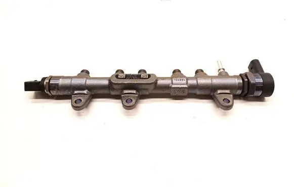 BMW 4 F36 Gran coupe Fuel main line pipe 0445214315