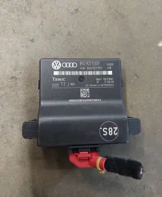 Volkswagen Golf Plus Gateway control module 1K0907530F 1K0907951