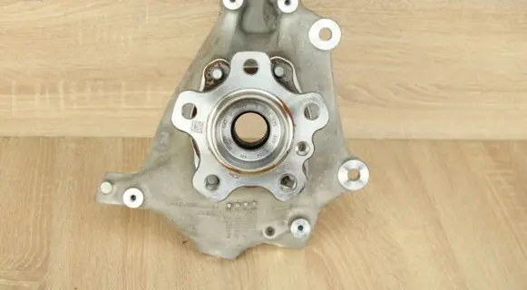 BMW 4 G22 G23 G24 G26 Front wheel hub 6899175