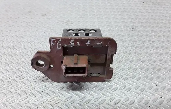 Citroen C5 Coolant fan relay 9641212680