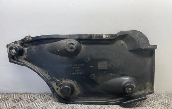 Audi A7 S7 4G Fuel tank bottom protection 4G0825215B
