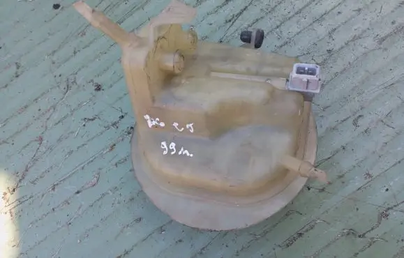 Audi A6 S6 C5 4B Brake fluid reservoir 4B0611301E
