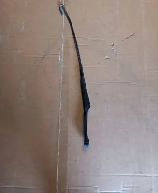 Audi A6 S6 C4 4A Front wiper blade arm 4A1955408A