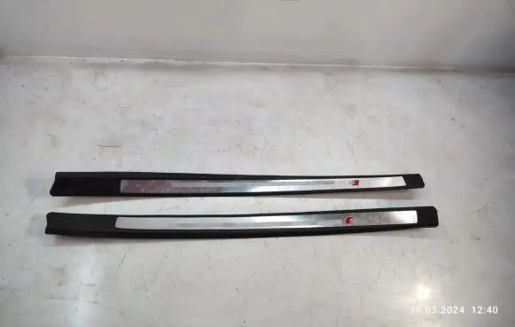 Audi A3 S3 8P Front sill trim cover 8P3853491