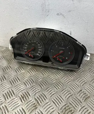 Speedometer (instrument cluster)