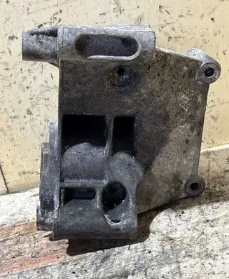 Generator/alternator bracket