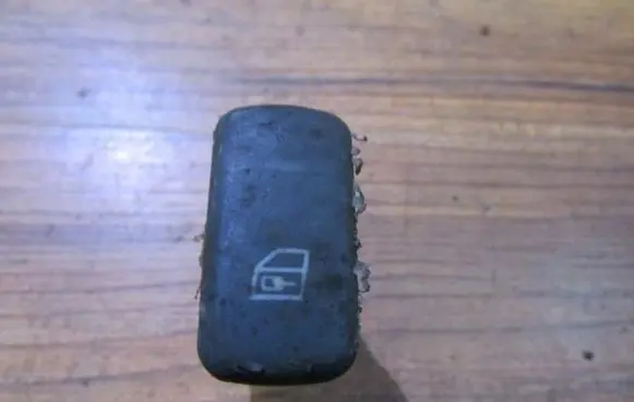 Central locking switch button