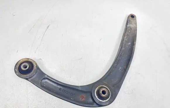 Peugeot 3008 I Front lower control arm/wishbone
