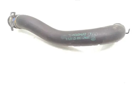 Engine coolant pipe/hose