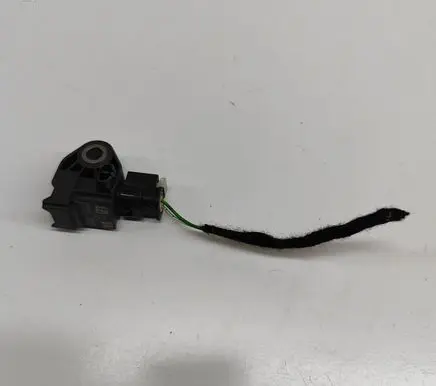 Mercedes-Benz EQC Airbag deployment crash/impact sensor A2139051300