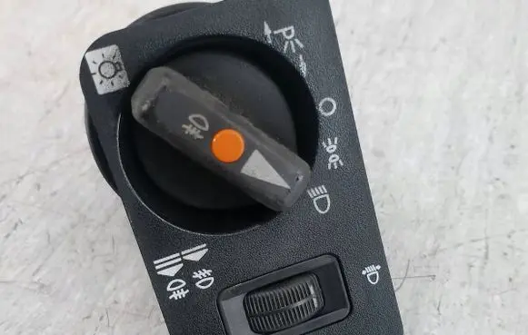 Mercedes-Benz 190 W201 Light switch 2016890780