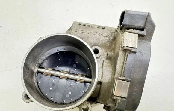Audi A5 8T 8F Throttle valve 06E133062C A2C53103765