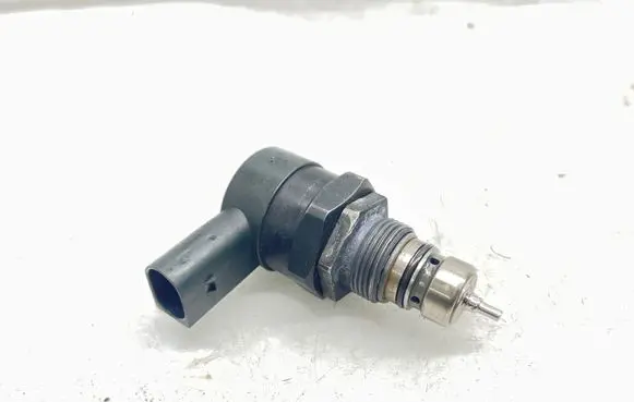 Mercedes-Benz E W211 Fuel main line pipe A6110780449