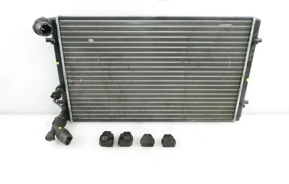 Volkswagen Golf IV Coolant radiator 