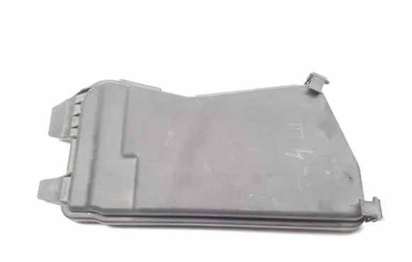 Mercedes-Benz E W212 Fuse box cover A2125400382