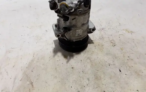 Volvo XC60 Air conditioning (A/C) compressor (pump) 31497908