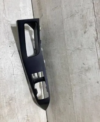 Ford Fiesta Front door storage pocket/box h1bba240a41bfw