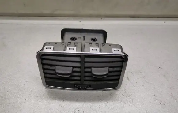 Audi A6 S6 C6 4F Rear air vent grill 4F0819203