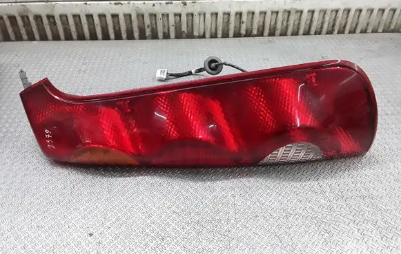 Nissan Note (E11) Rear/tail lights