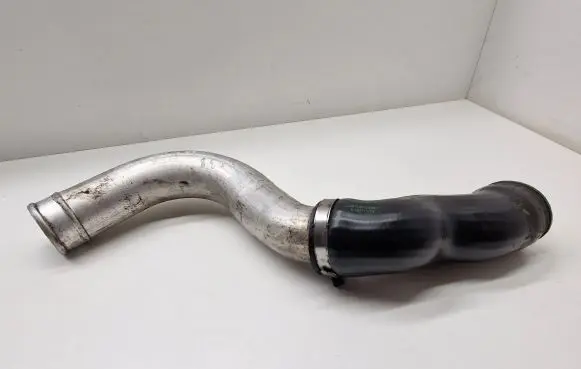 BMW 7 E38 Intercooler hose/pipe 2248623
