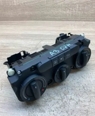 Audi A3 S3 8P Climate control unit 3C2820045A 5HB00932827