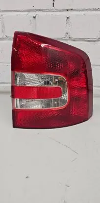 Skoda Octavia Mk2 (1Z) Rear/tail lights 275902