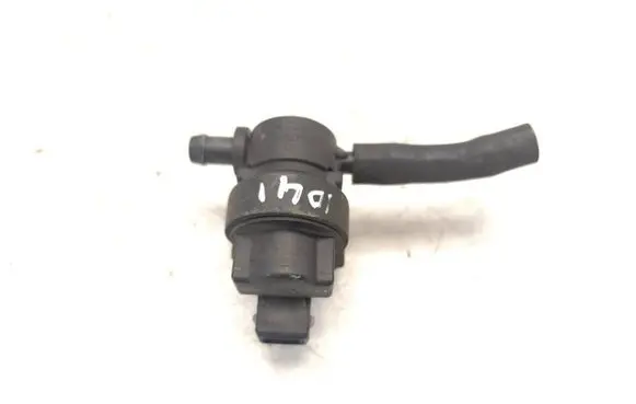 Mercedes-Benz S W220 Valve vacuum 0004701593