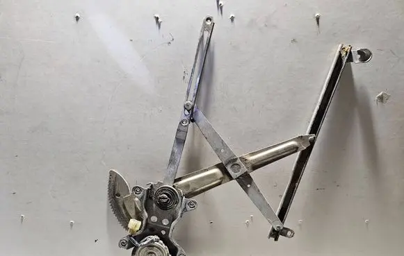 Toyota Camry Front door window regulator with motor 8572032040 0621002410
