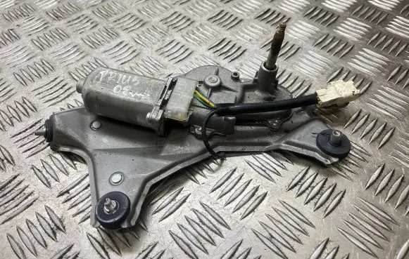 Toyota Prius (NHW20) Rear window wiper motor 8513047010