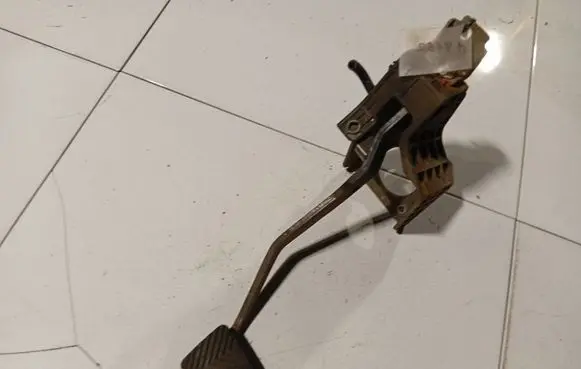 KIA Ceed Brake pedal 