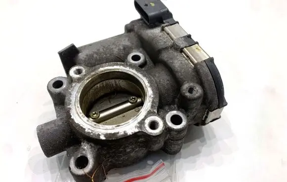Dacia Duster II Engine shut-off valve 161203209R
