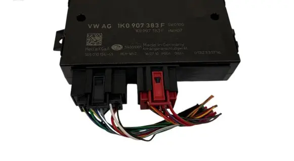 Skoda Octavia Mk2 (1Z) Tow bar trailer control unit/module 1K0907383F 5DS01015441