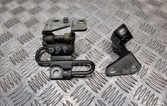 Volkswagen Golf Plus Front door hinge set 1K0831412H