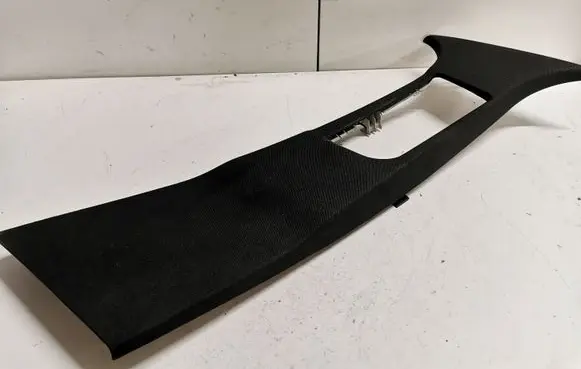Mercedes-Benz C W205 (B) pillar trim (top)