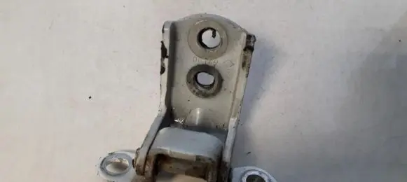 Nissan Note (E12) Rear door lower hinge