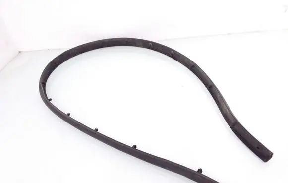 KIA Sorento Engine compartment rubber 864303E000